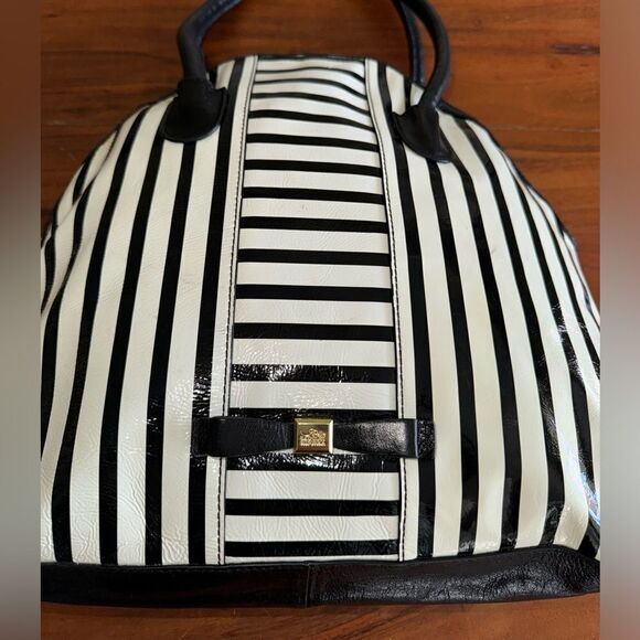 Badgley Mischka black/white 
Belle Selena Striped
Convertible Satchel - Picture 13 of 16